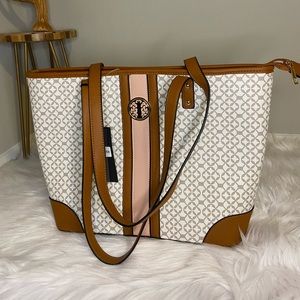 Brand new Deluxe tote.
